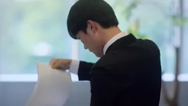 E15.To Understand Someone