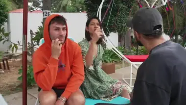 E8