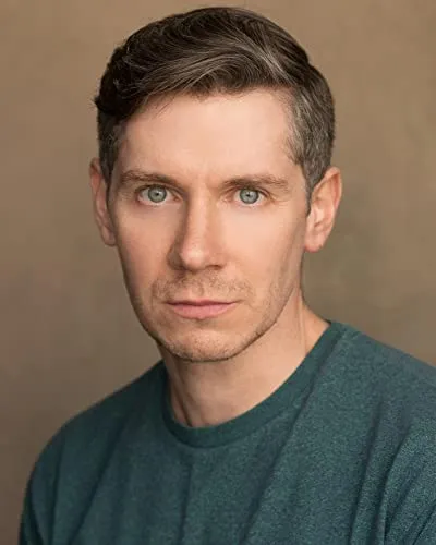 Karl Davies