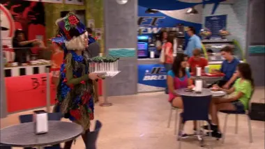 E7.One Thousand Berry Balls