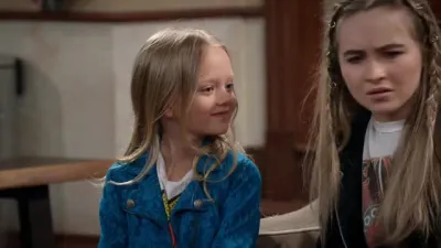 E12.Girl Meets Bear