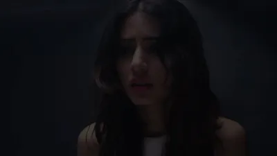 E16