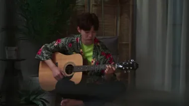 E3.Are you one of those men I like?