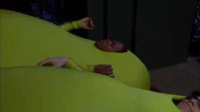 E3