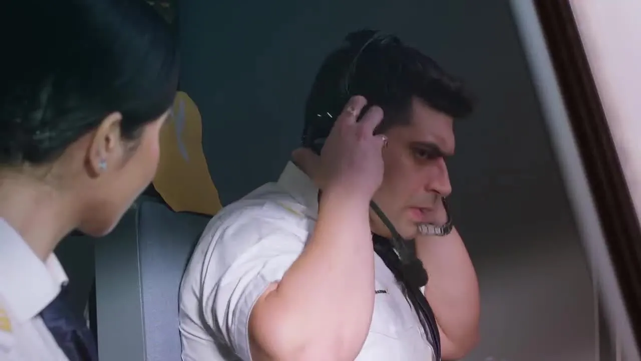 E3