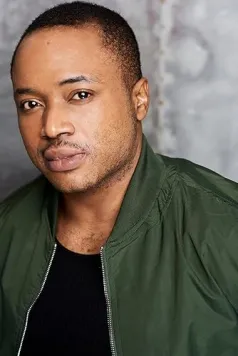 Chuck Éji
