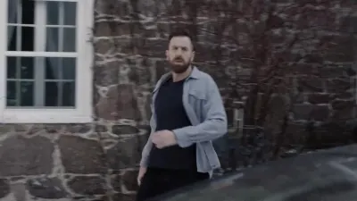 E9