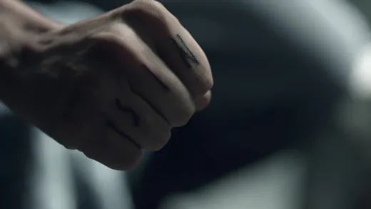 E6