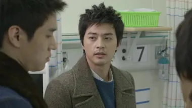 E10.If You Want to Know the Enemy, Don't Look With Your Eyes, But With Hers!