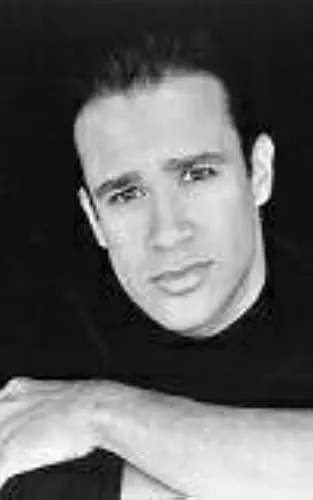 Carlos Ferro