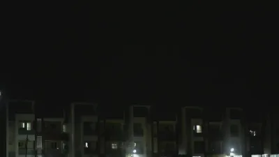 E4