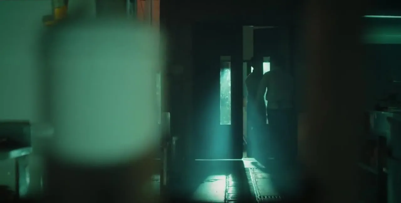 E1
