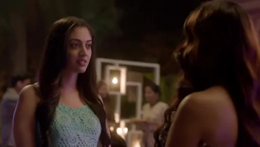 E4