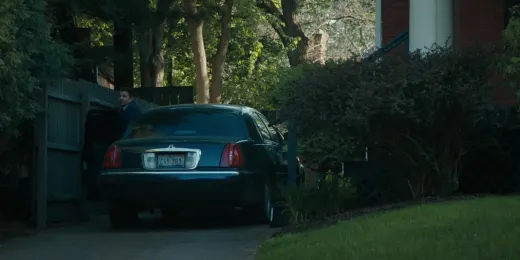E9