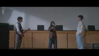 E5.The accident Dad mentioned hasn't happened yet.