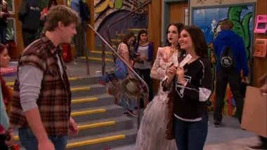 E4.Three Girls and a Moose