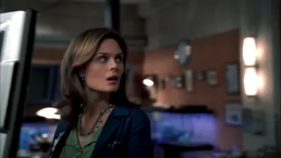 E2