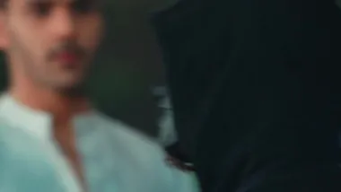 E81