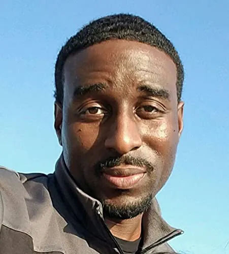 Larry Thorne Jr.
