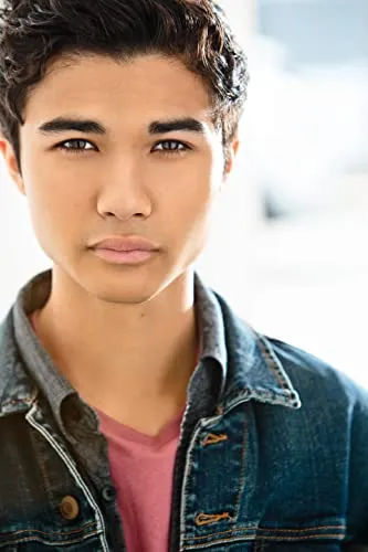 Quinn Lozar