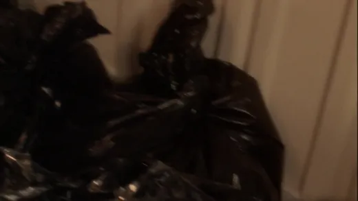 E22