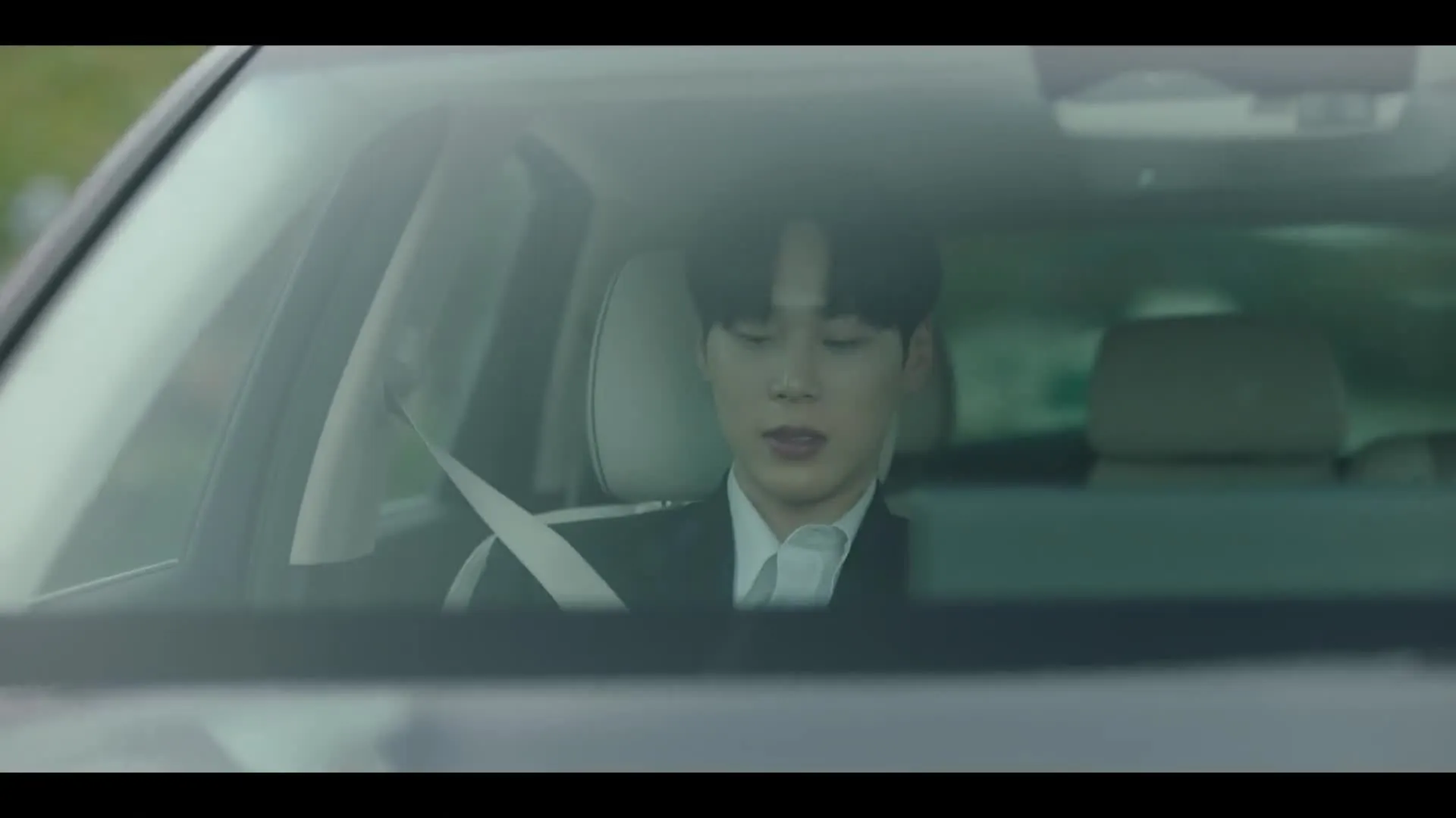 E5.His Lips on Mine
