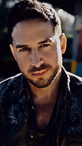Gavin Fowler