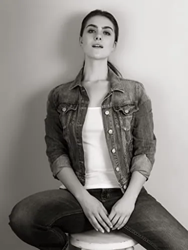 Amanda Baia