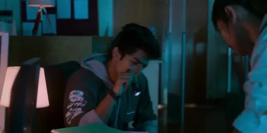 E2