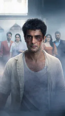Movie Poster: Jhootha Parivaar