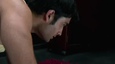 E22