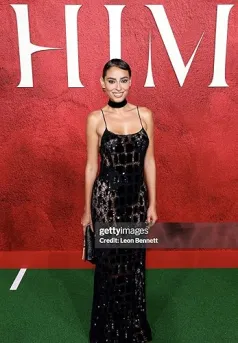 Kiara Gomez Glad Bak