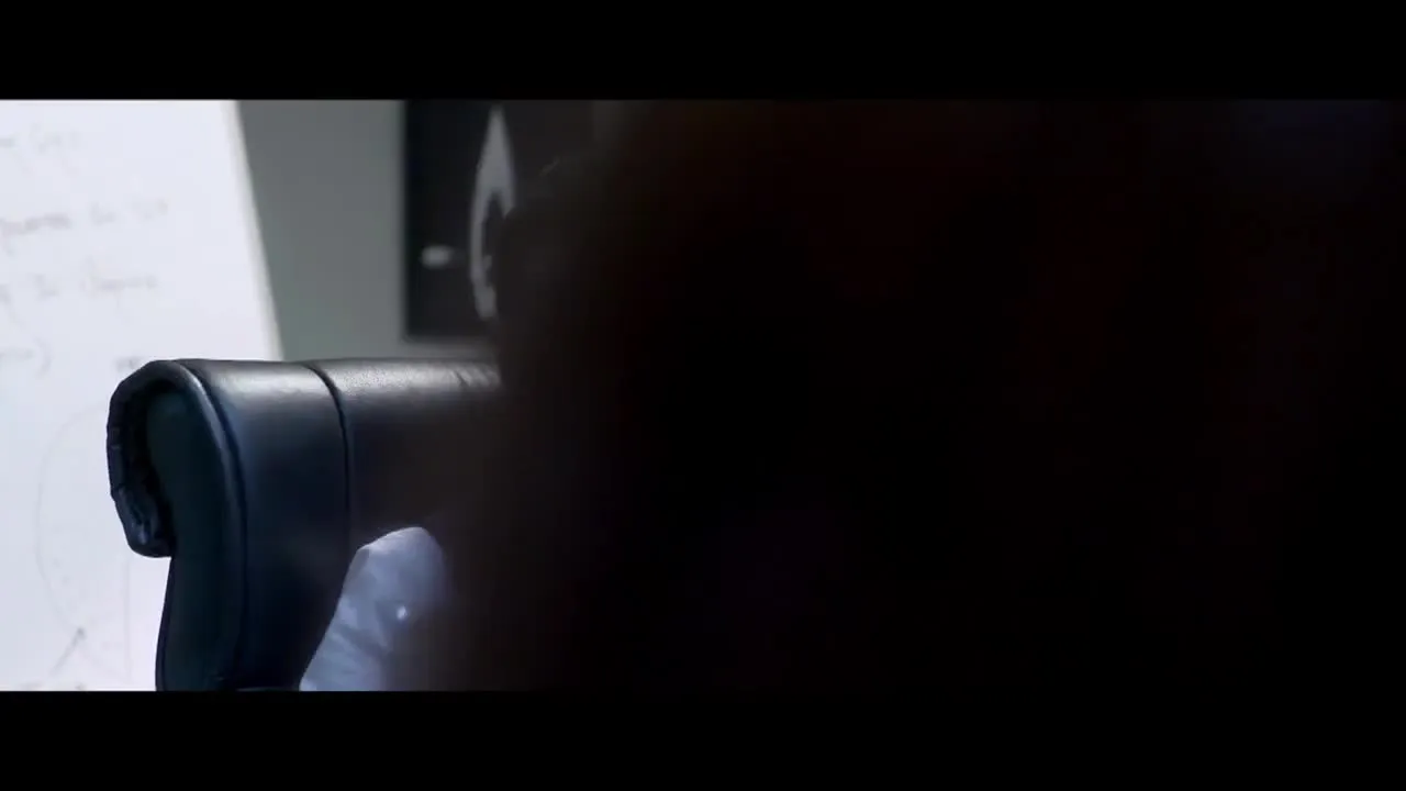 E1