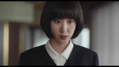 E10.Holding Hands Can Wait