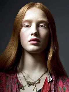 Bobbi Salvör Menuez