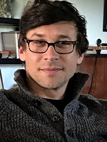 Yaniv Raz