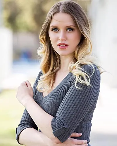Jessica Strand