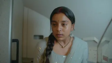 E242