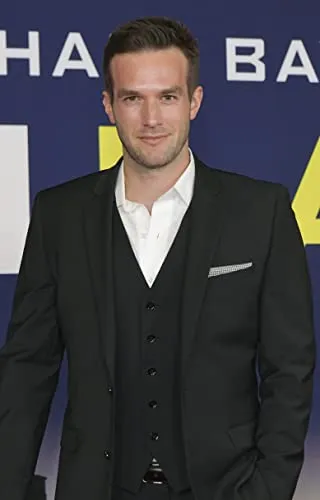 Andy Favreau