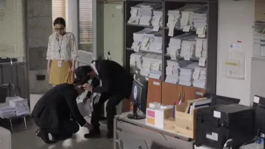 E13.We're on Our Way To Meet You Now